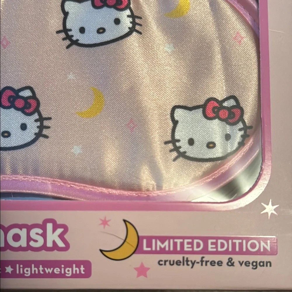 💕SALE💕The Crème Shop x Hello Kitty Pink Sleep Mask